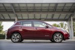 2016_nissan_leaf_12